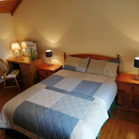 Tig Rua Будинок відпочинку Кілларні